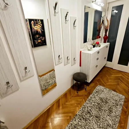 Deluxe Jade Apartmens Apartament *