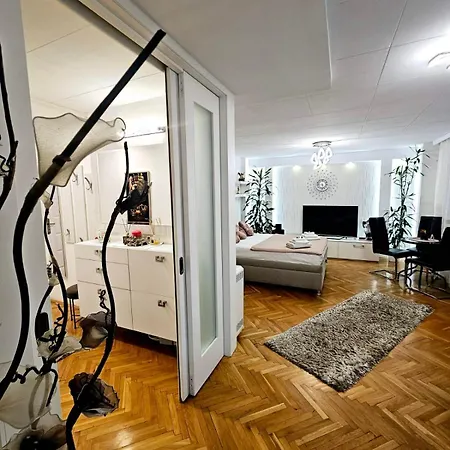 Deluxe Jade Apartmens